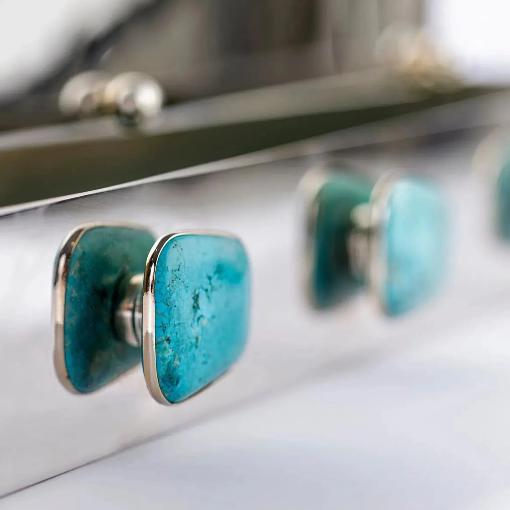 Detalhe da Bandeja Bar Pedras Turquesa.