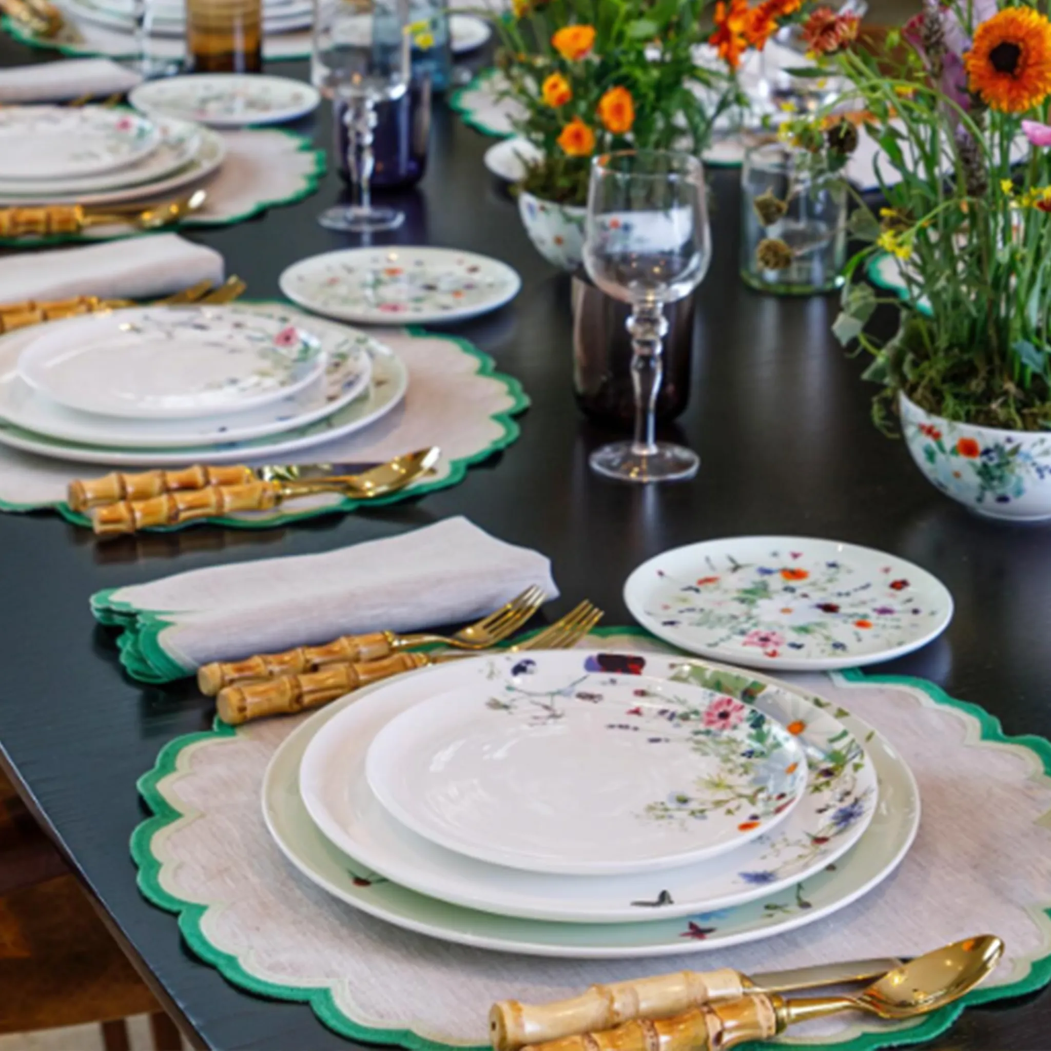 Mesa posta com a coleção Grand Air.