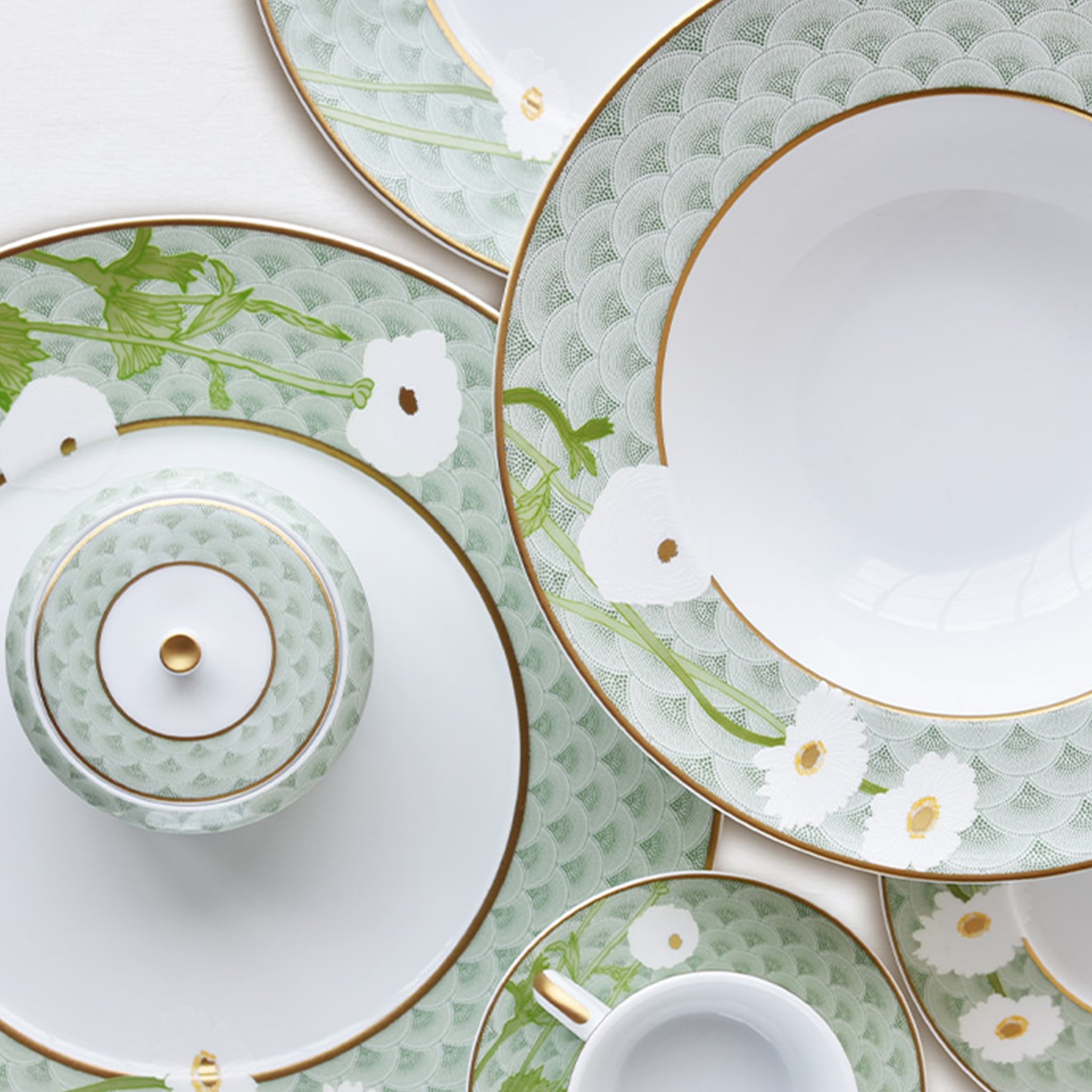 Cena com os itens da coleção Praiana.