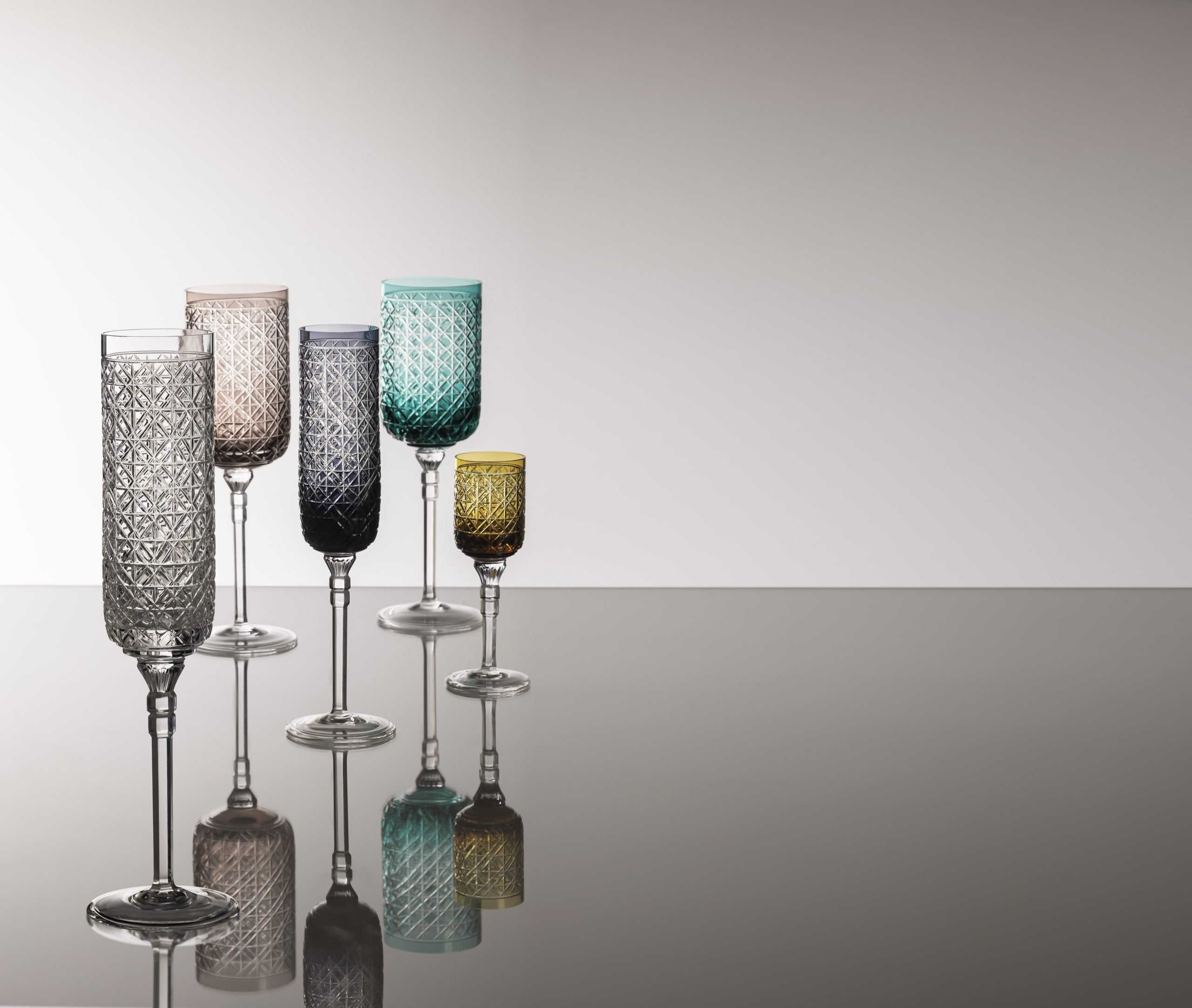 Taça Champagne Simetria Cinza