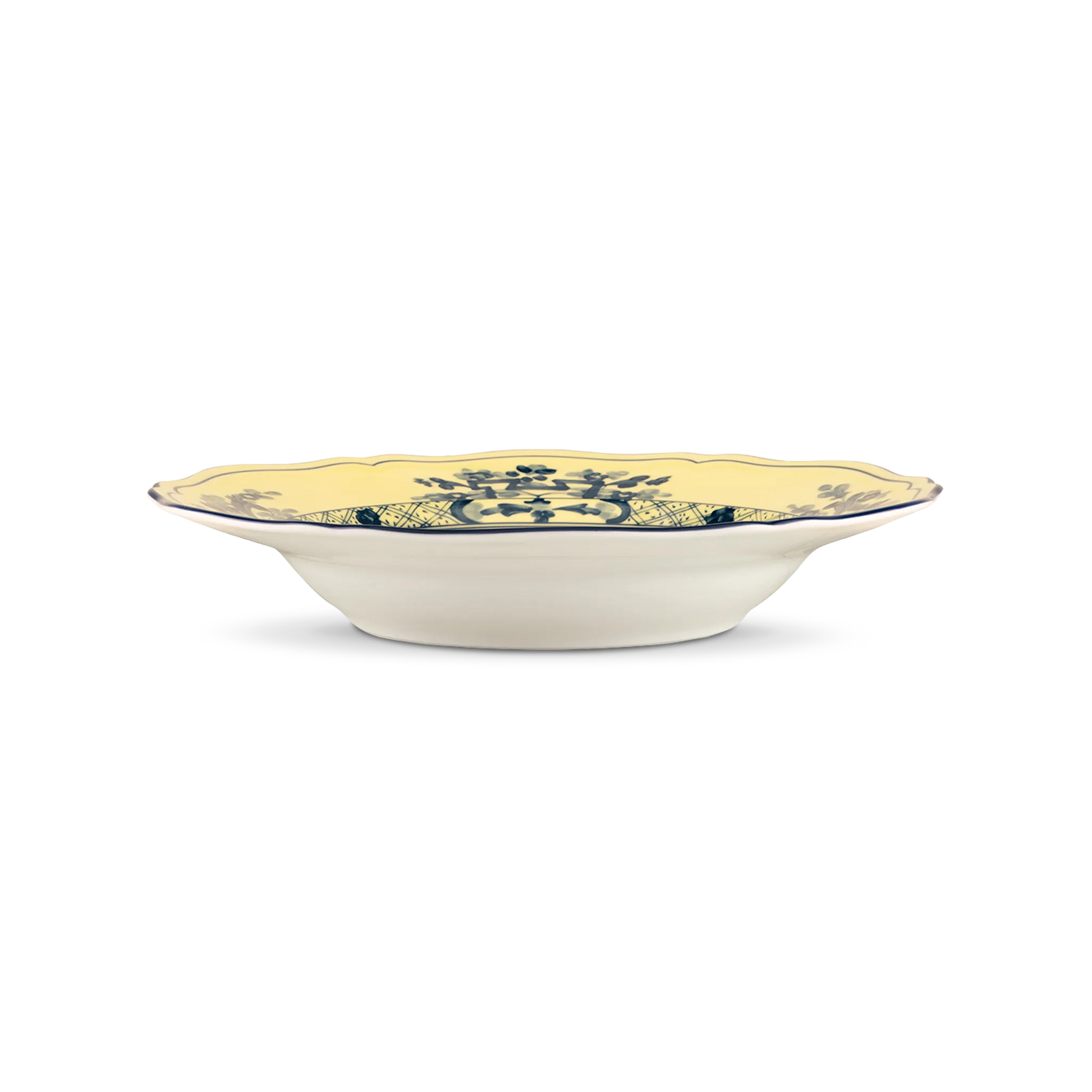 Vista lateral do Prato Massa Oriente Italiano Citrino.