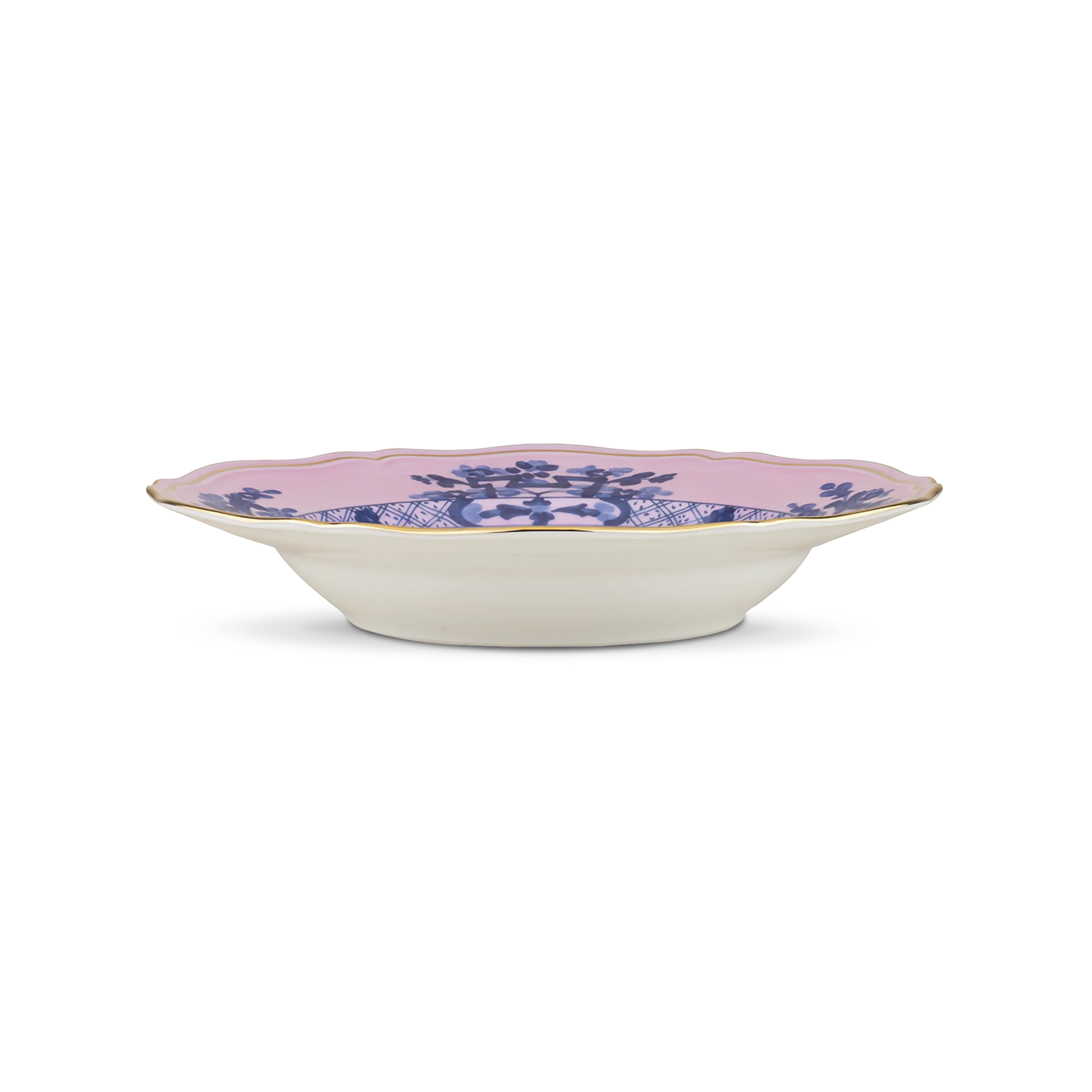 Vista lateral do Prato Massa Oriente Italiano Azalea.