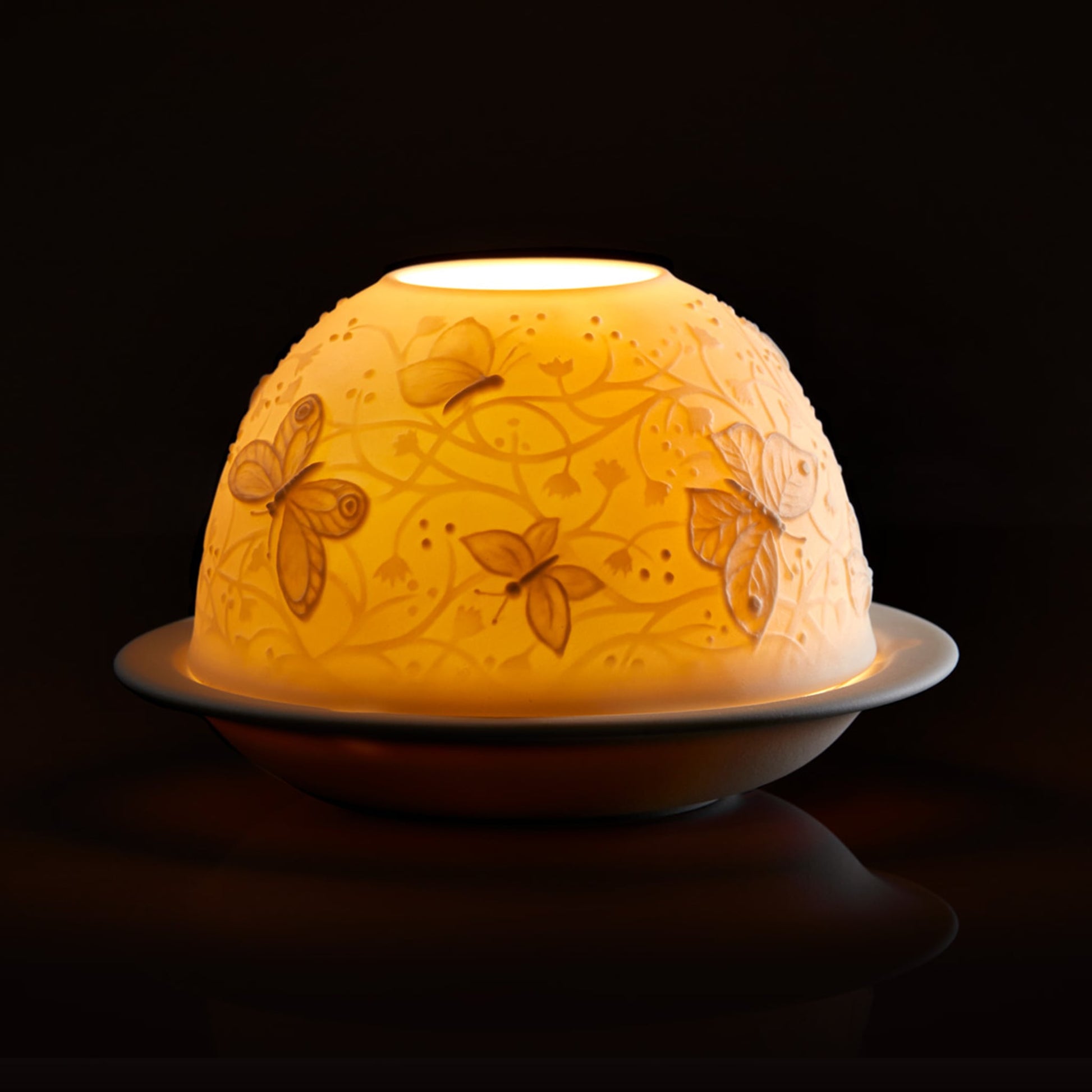 Porta Vela Bernardaud Envol De Papillon acesa.