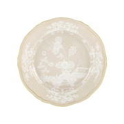 Vista frontal do Prato Sobremesa Oriente Italiano Meringa.